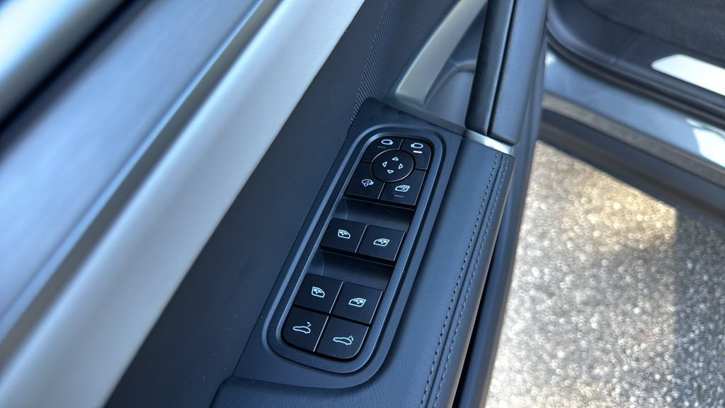 New 2026 Porsche Cayenne AWD/4WD image 7
