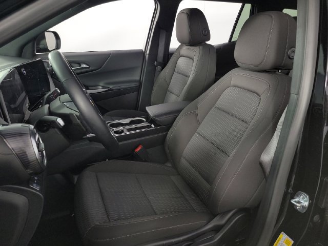 Used 2026 Chevrolet Equinox LT AWD/4WD image 14