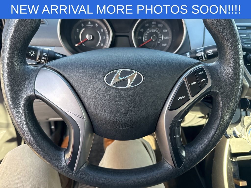 Used 2013 Hyundai Elantra GLS FWD image 12