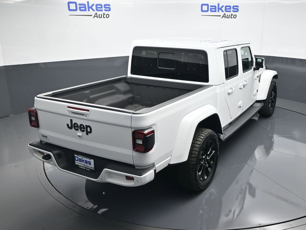 Used 2023 Jeep Gladiator Overland image 52