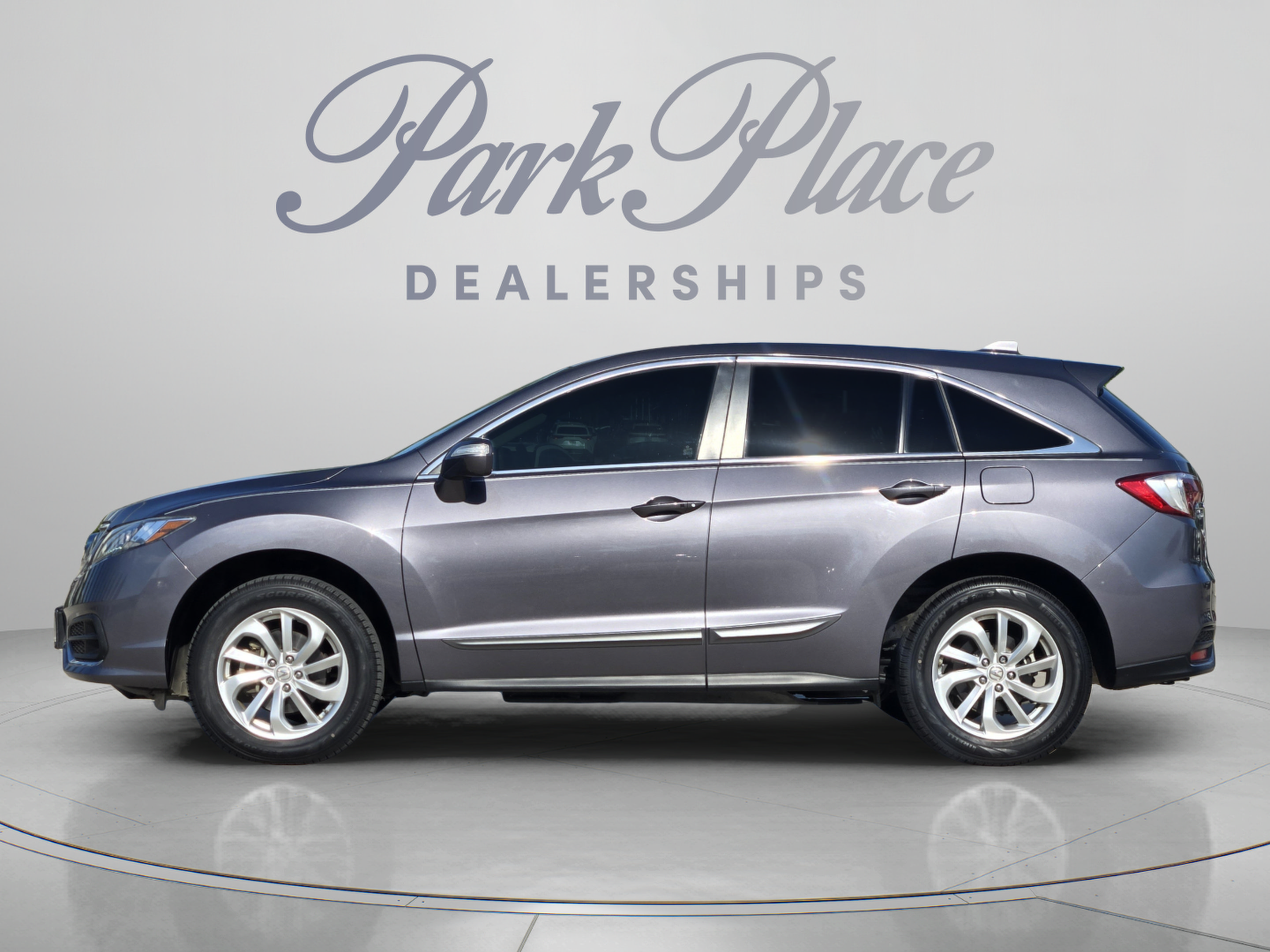 Used 2017 Acura RDX FWD w/ Technology Package image 2