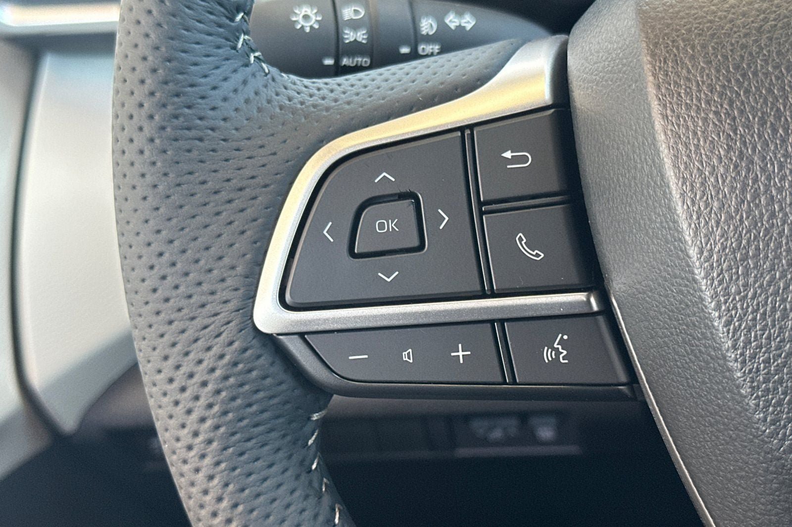 New 2026 Toyota Sienna Limited FWD image 28