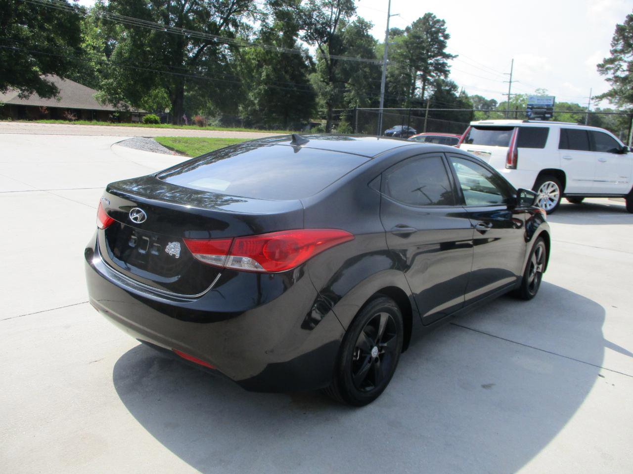 Used 2013 Hyundai Elantra GLS FWD image 10