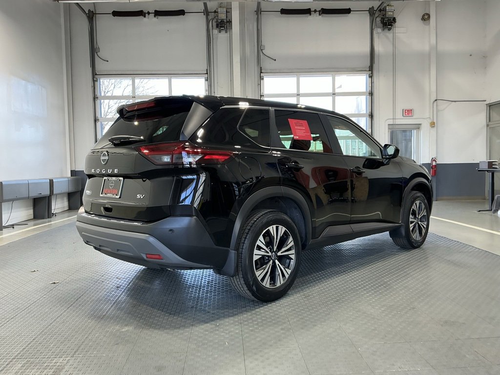 Used 2023 Nissan Rogue SV image 30