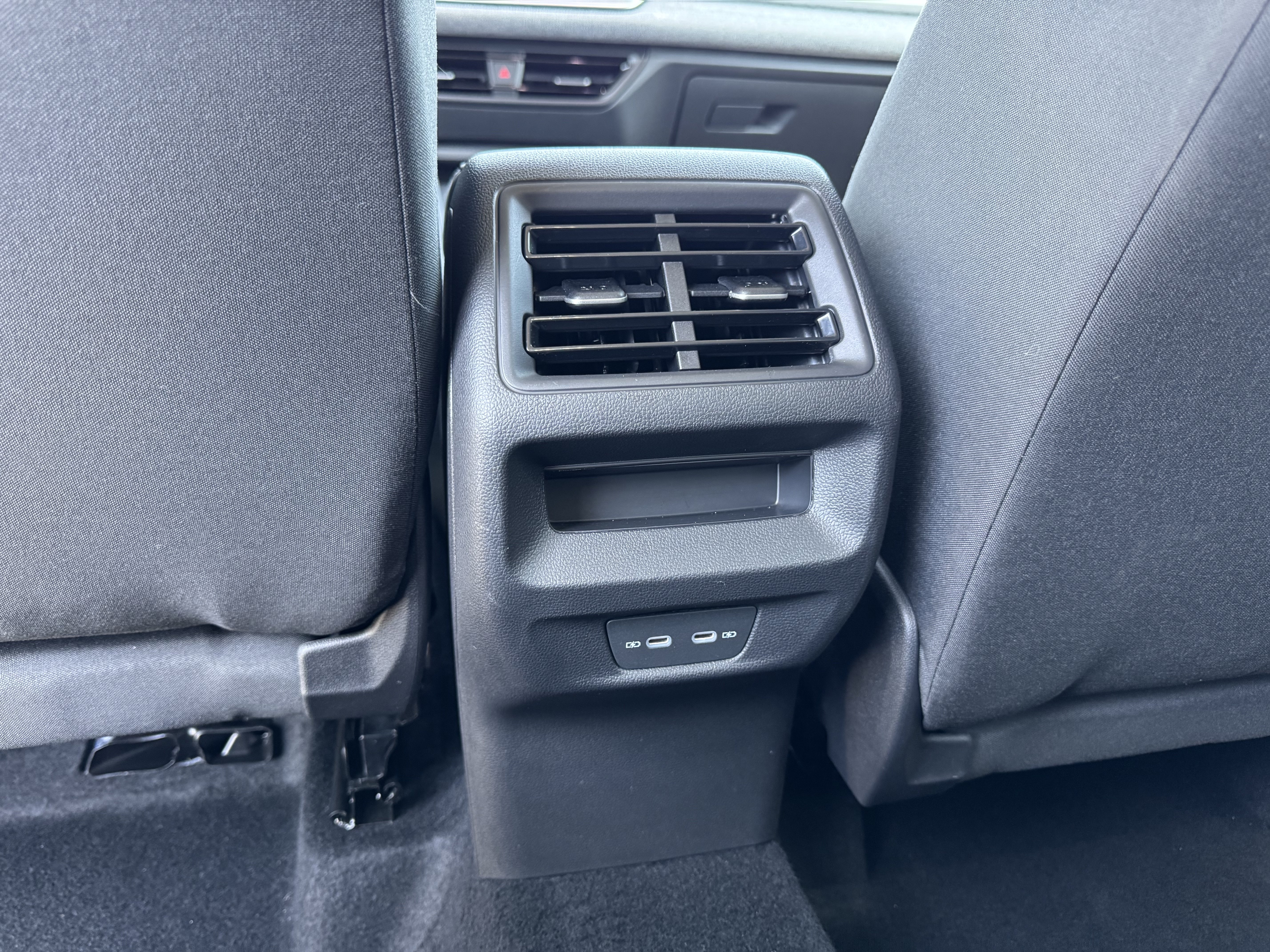 Certified 2025 Volkswagen Tiguan S FWD image 30