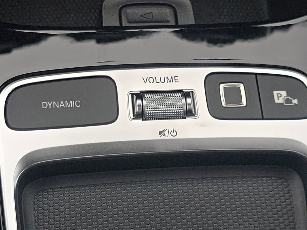 Certified 2025 Mercedes-Benz GLB 250 4MATIC image 33