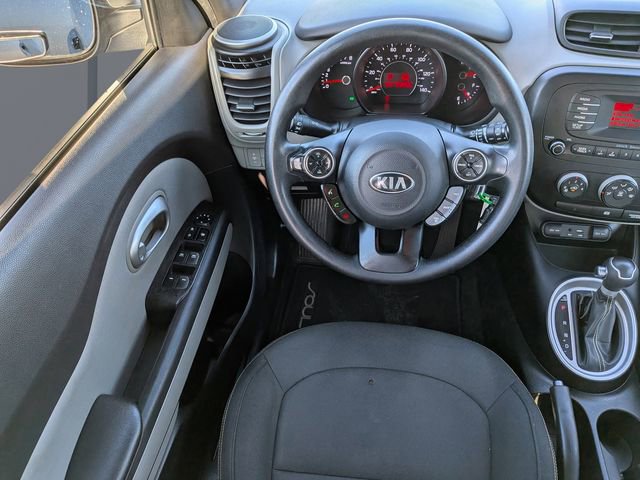 Used 2015 Kia Soul + image 15