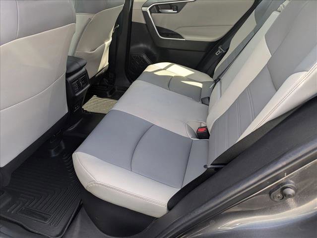 Used 2023 Toyota RAV4 XLE Premium image 16