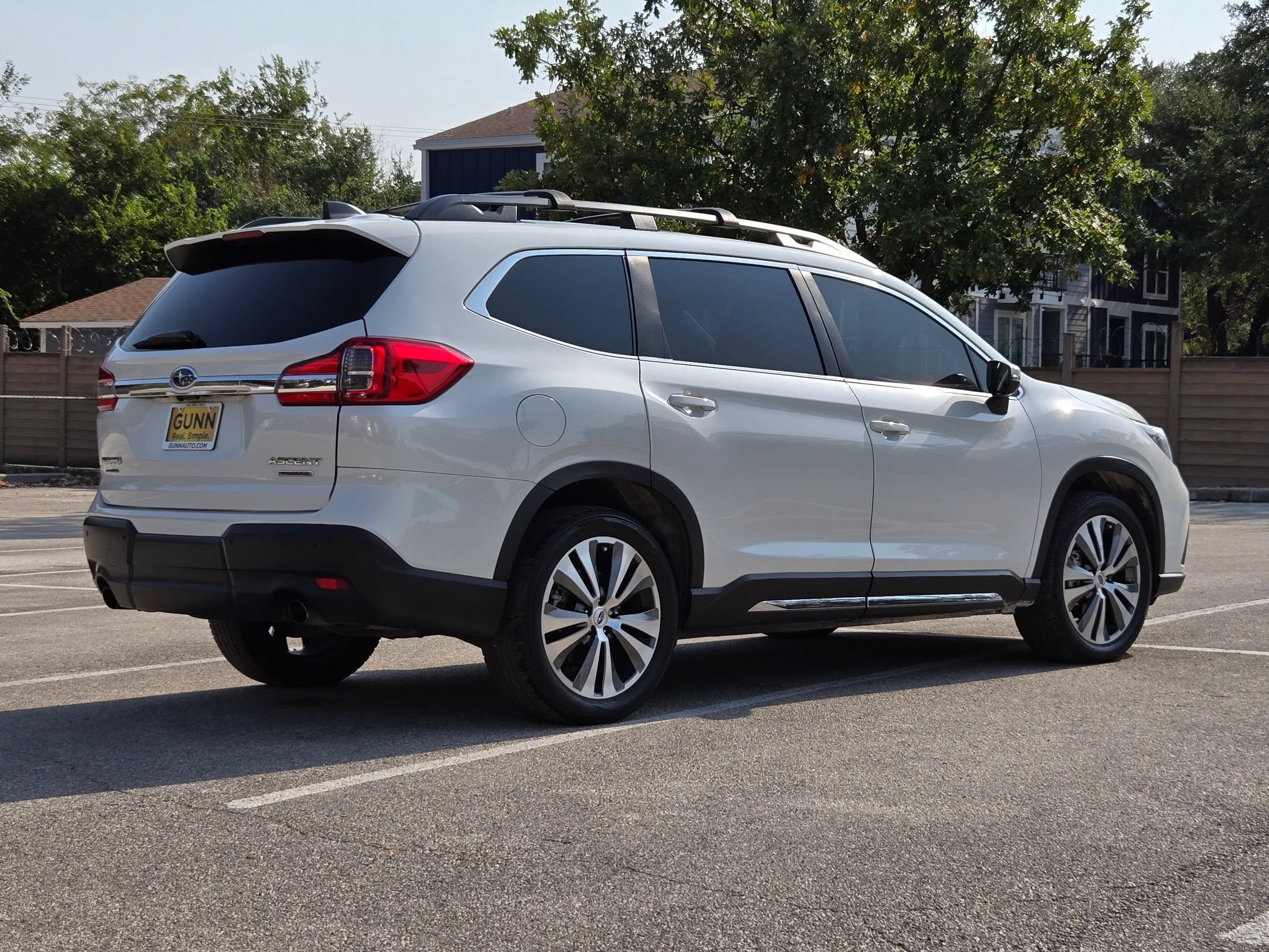 Used 2022 Subaru Ascent Limited w/ Technology Package AWD/4WD image 3