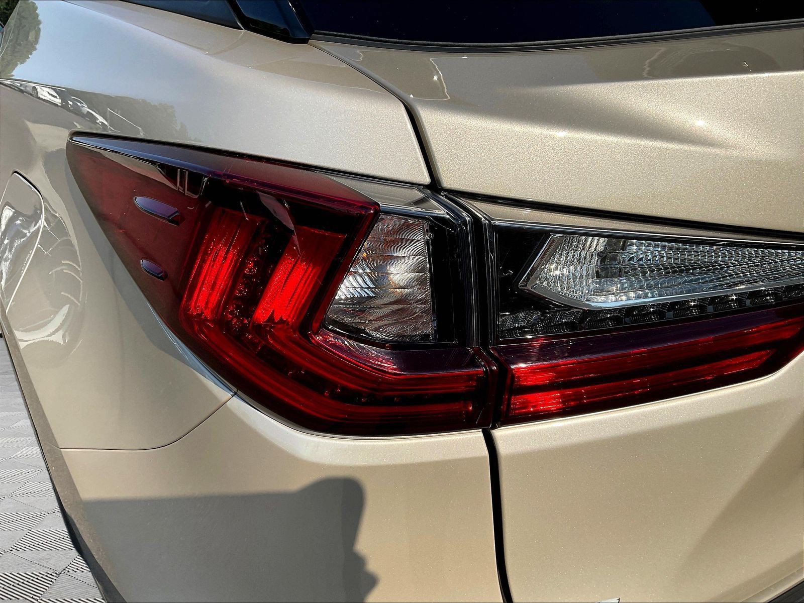 Used 2017 Lexus RX 450h AWD w/ Luxury Package image 23