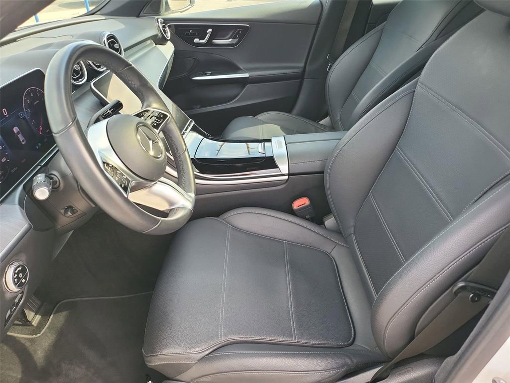 Used 2024 Mercedes-Benz C 300 Sedan image 12