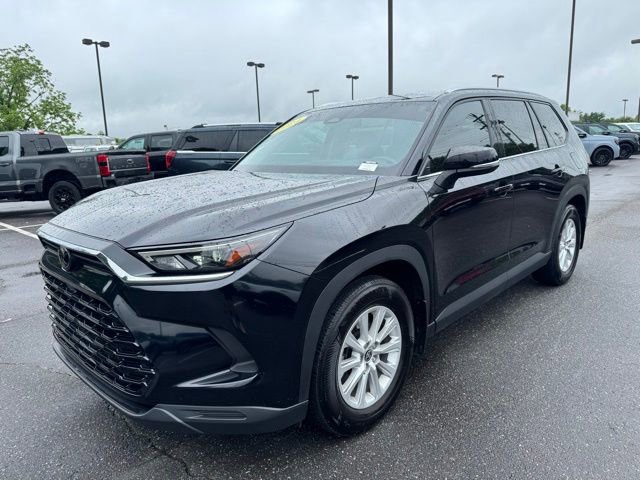 Used 2024 Toyota Grand Highlander AWD image 3
