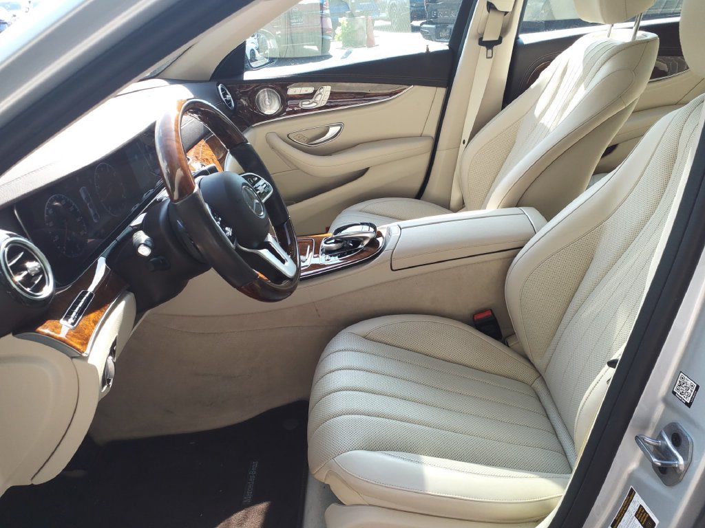 Used 2020 Mercedes-Benz E 350 4MATIC Sedan image 18