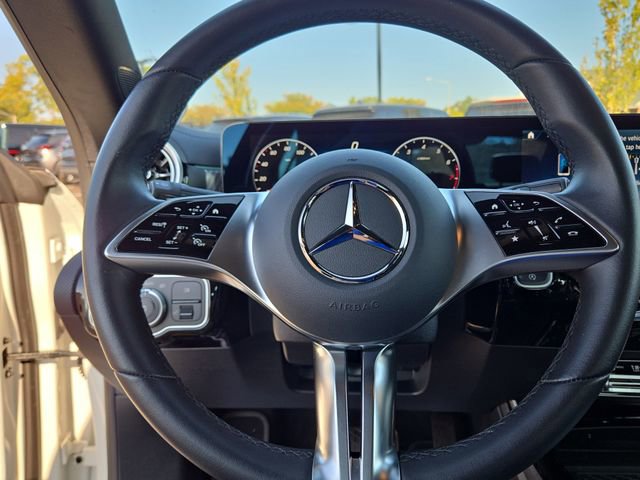 Used 2025 Mercedes-Benz CLA 250 4MATIC image 18