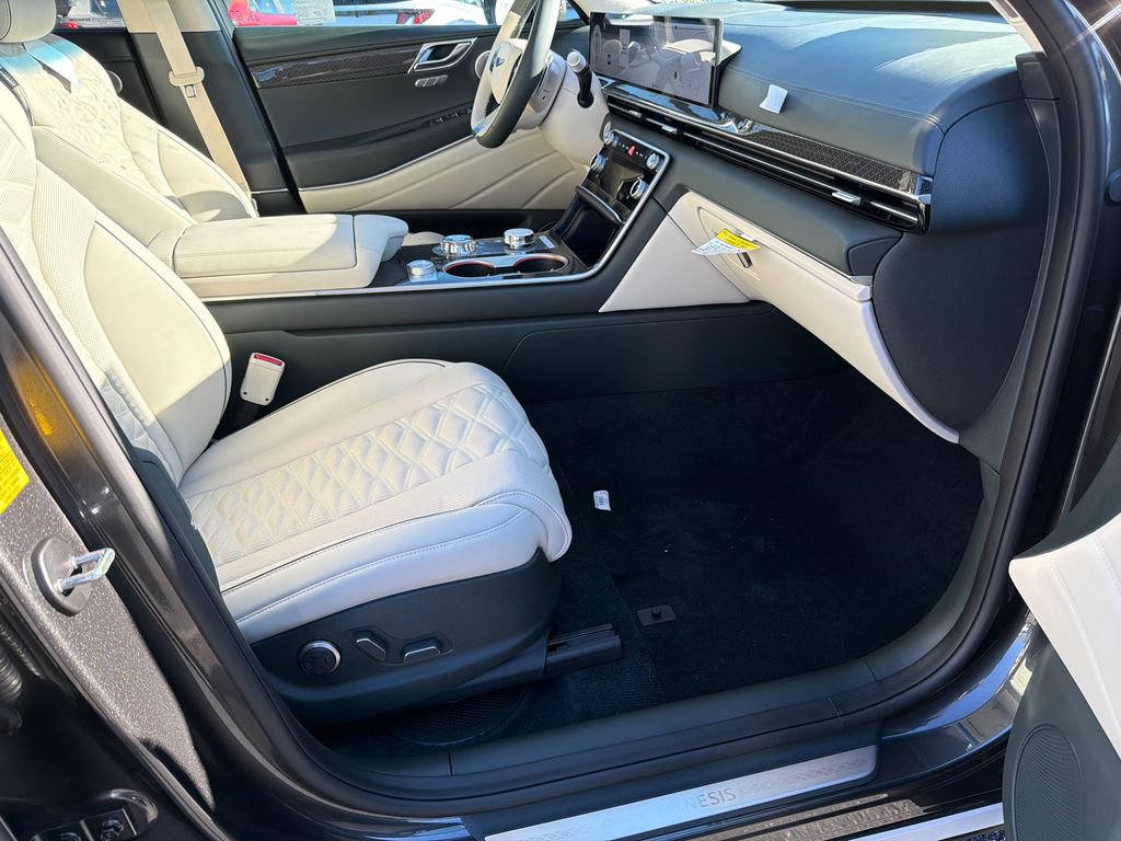 New 2026 Genesis GV80 3.5T e-SC AWD/4WD image 13
