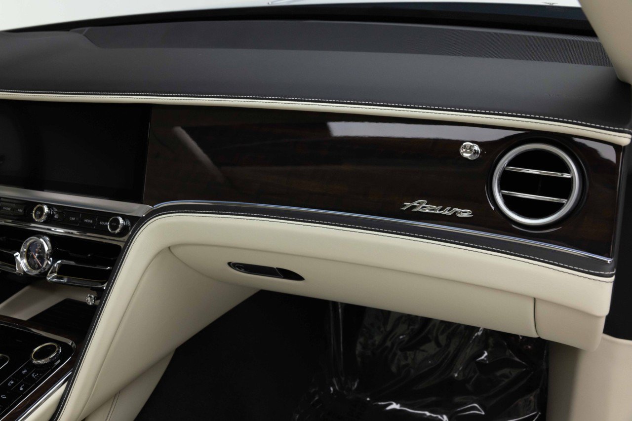 Used 2024 Bentley Flying Spur Azure AWD/4WD image 36