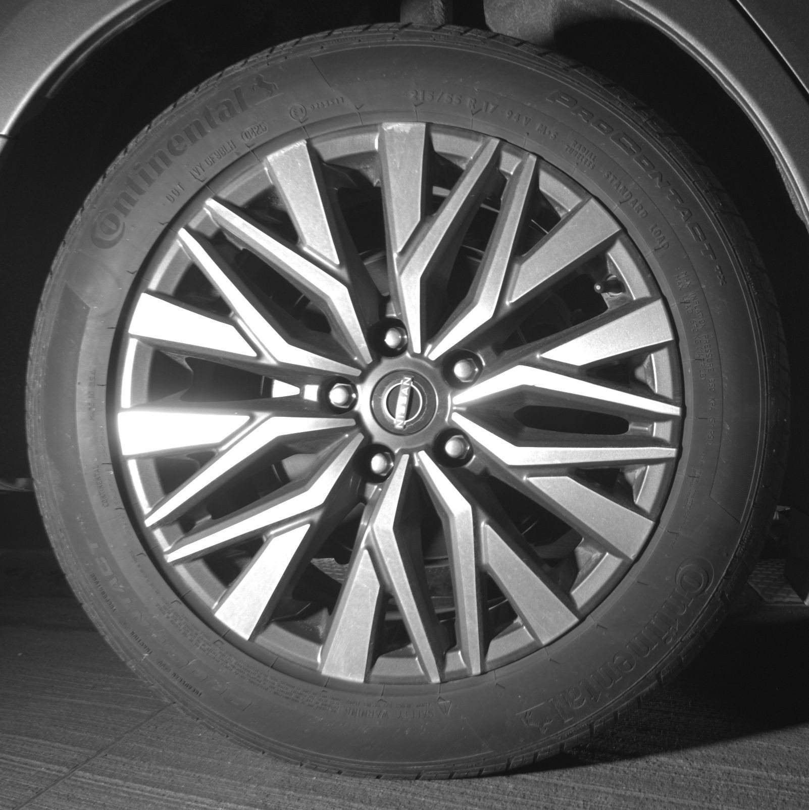 Used 2025 Nissan Altima 2.5 SV FWD image 15