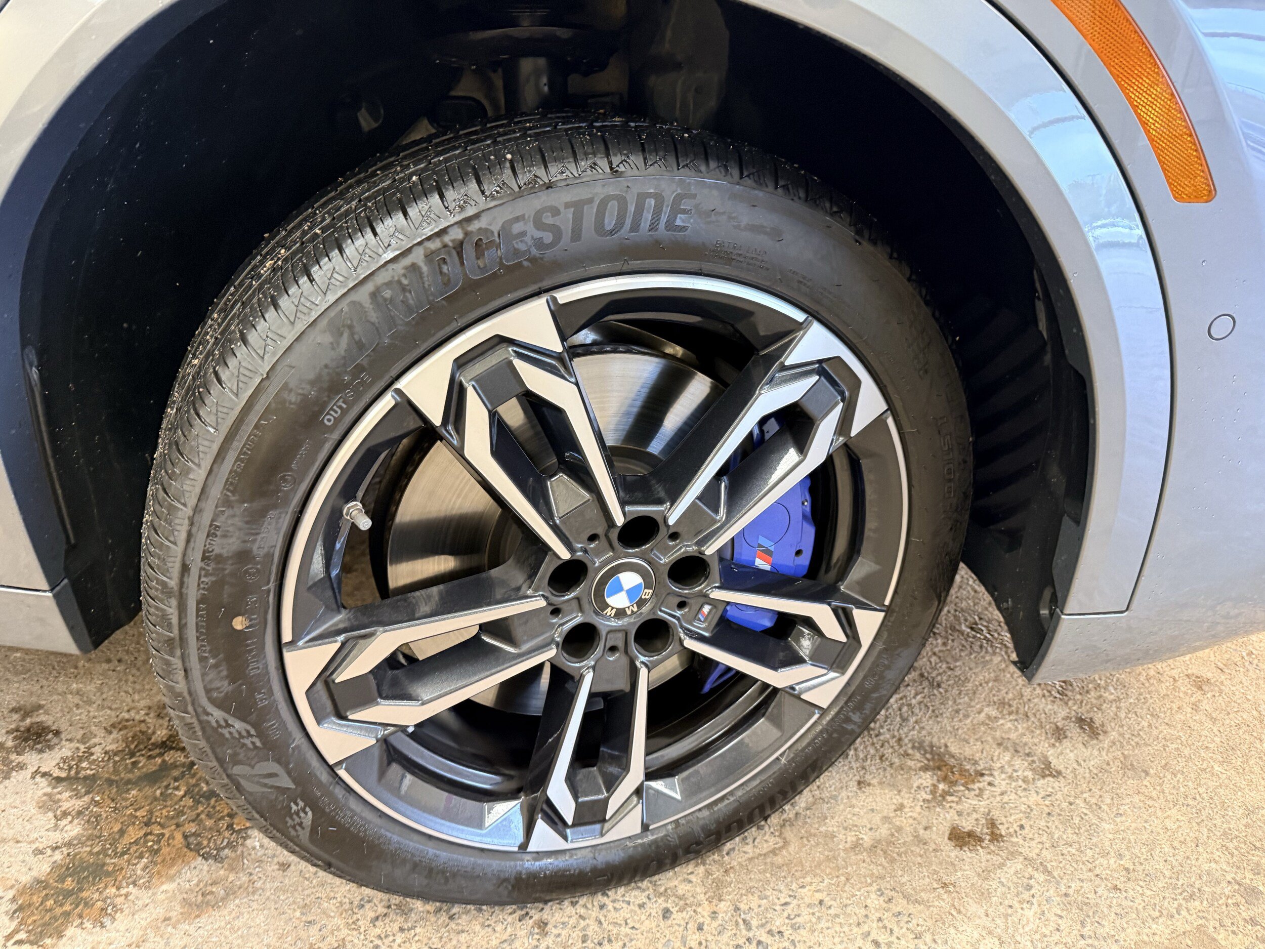 Used 2026 BMW X2 xDrive28i w/ M Sport Package AWD/4WD image 24