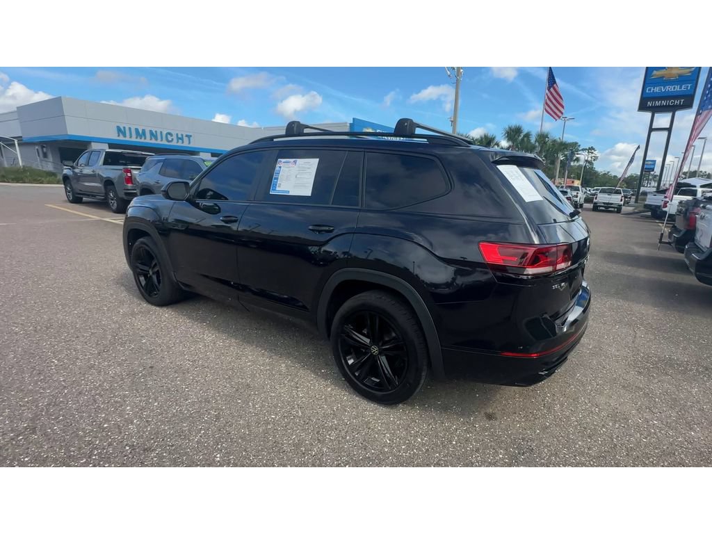 Used 2023 Volkswagen Atlas SEL R-Line AWD/4WD image 4