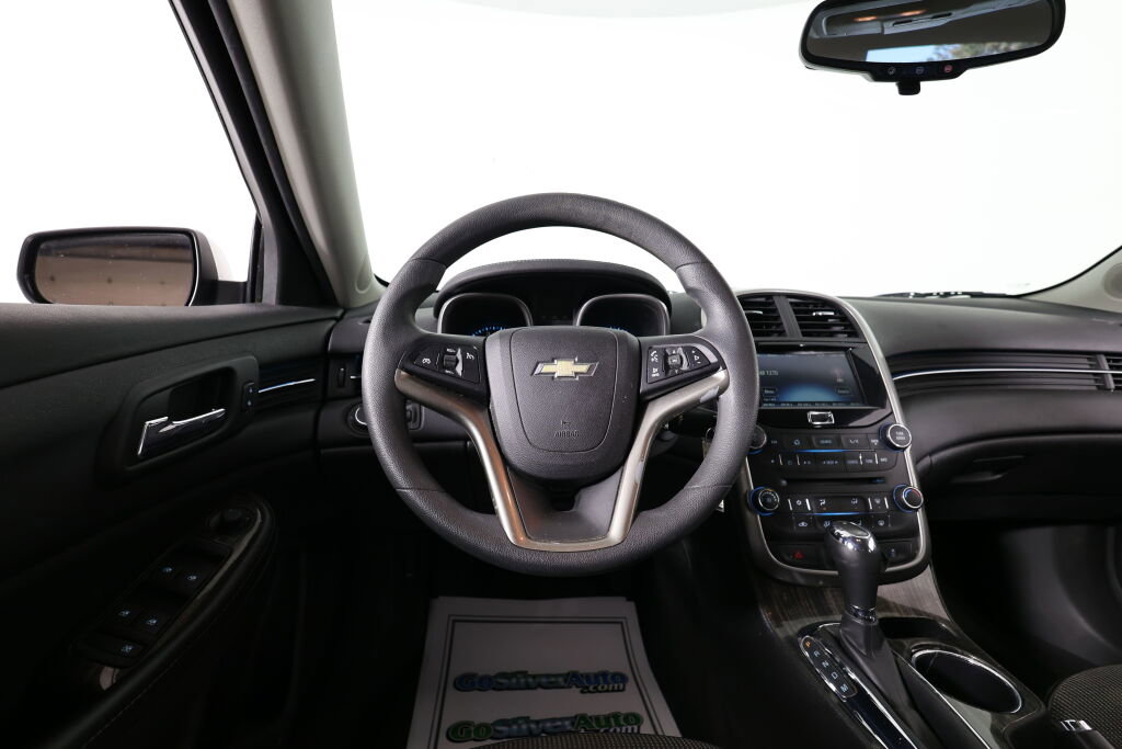 Used 2016 Chevrolet Malibu LT image 28
