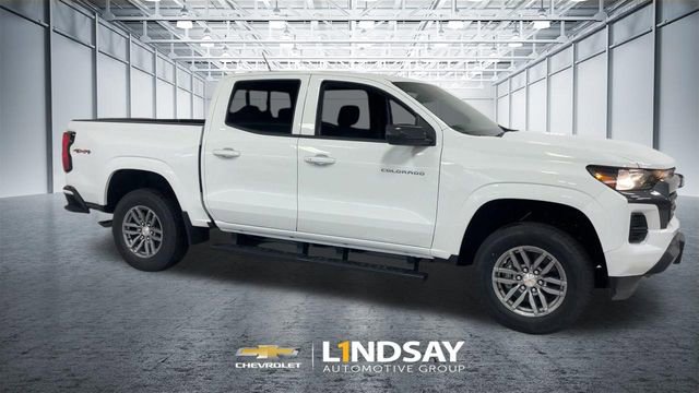 New 2026 Chevrolet Colorado LT w/ Advanced Trailering Package AWD/4WD image 3
