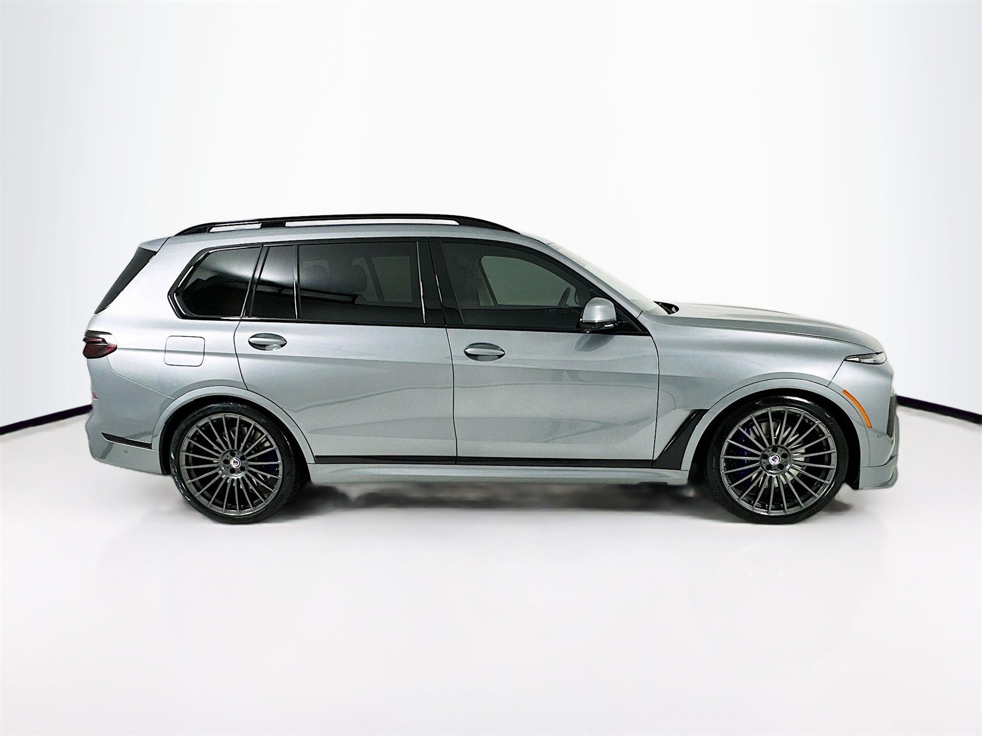 Used 2024 BMW ALPINA XB7 image 9