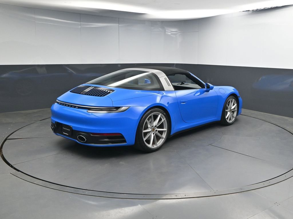 Certified 2022 Porsche 911 Targa 4S AWD/4WD image 28