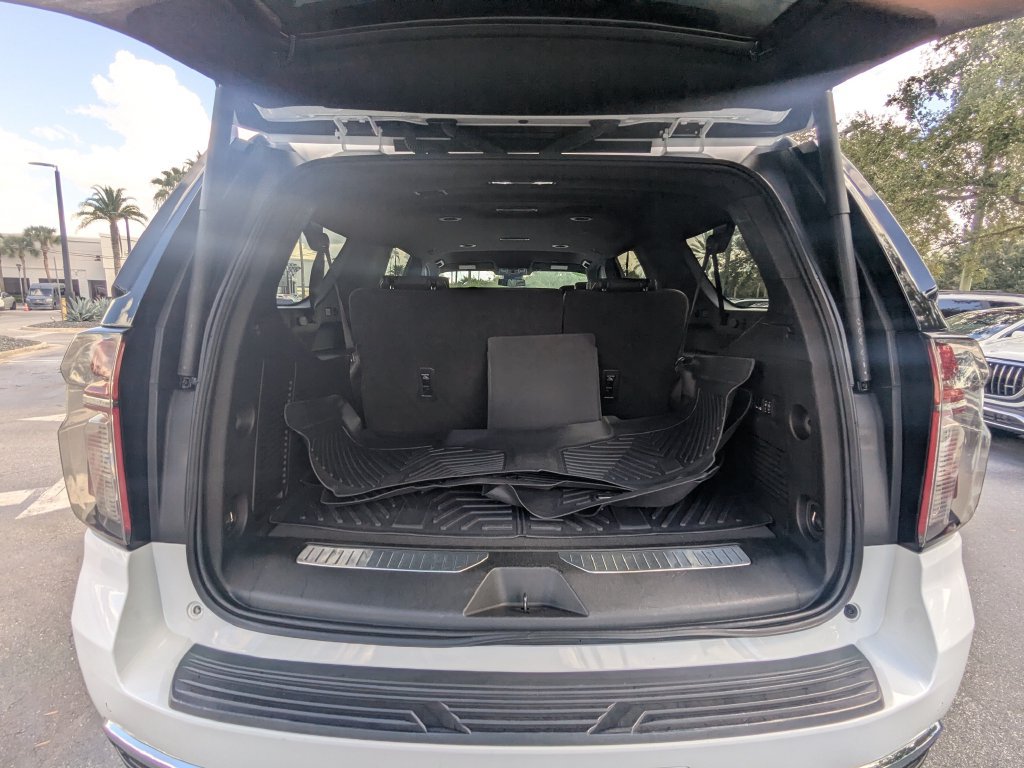 Used 2023 Chevrolet Suburban Premier RWD image 26
