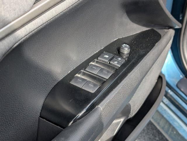 Used 2025 Toyota Camry LE w/ Convenience Package FWD image 15