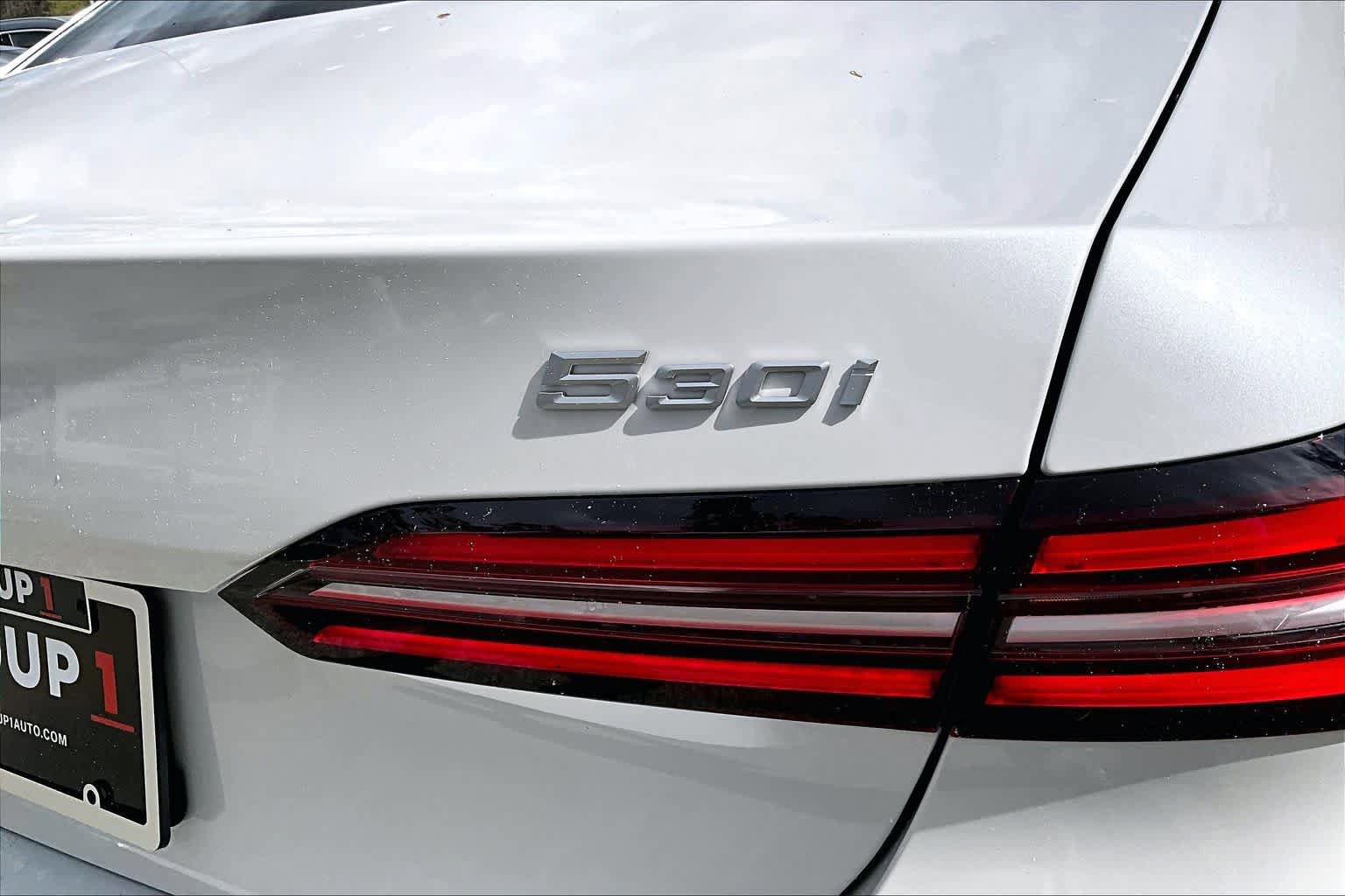 New 2026 BMW 530i RWD image 15