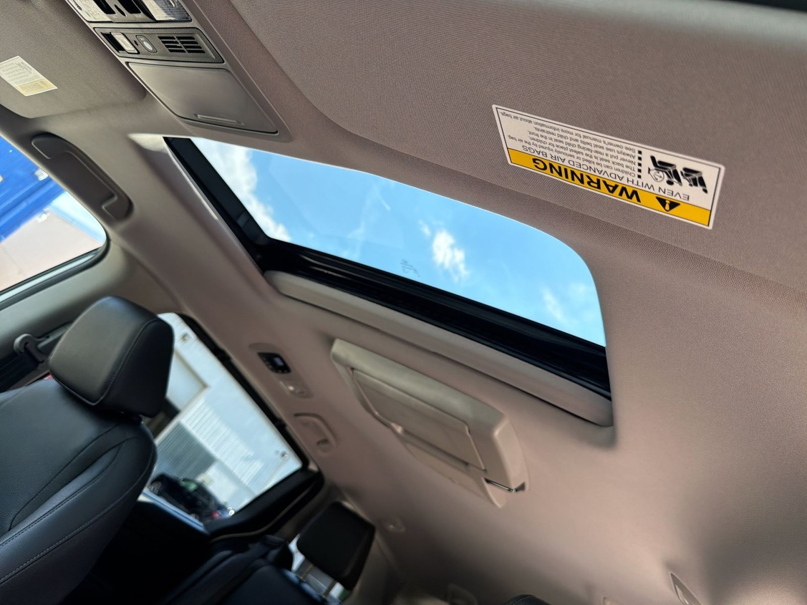 Used 2023 Honda Odyssey Touring image 26