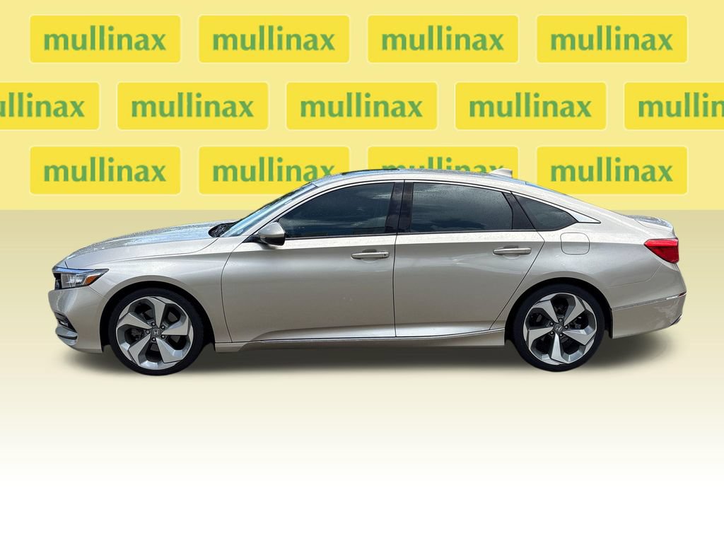 Used 2018 Honda Accord Touring image 11