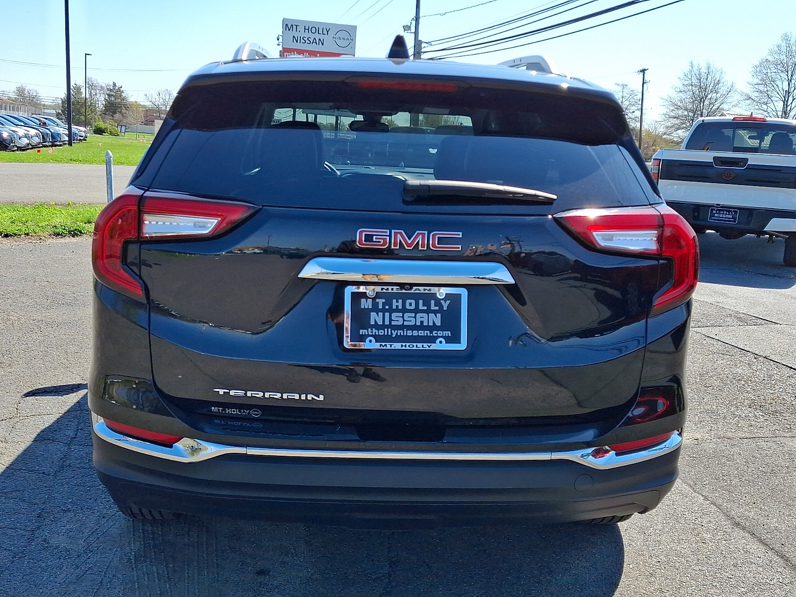 Used 2024 GMC Terrain SLT FWD image 6