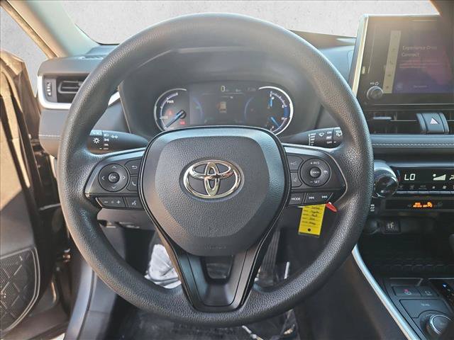 Used 2025 Toyota RAV4 LE AWD/4WD image 13