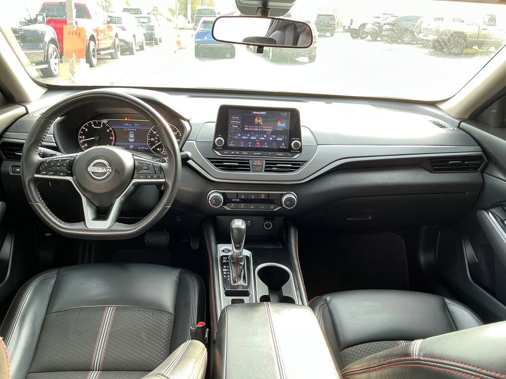 Used 2024 Nissan Altima 2.5 SR image 17