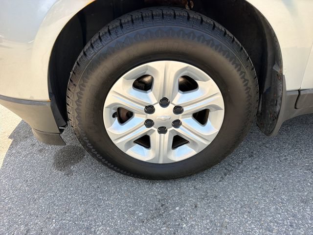 Used 2012 Chevrolet Traverse LS AWD/4WD image 30