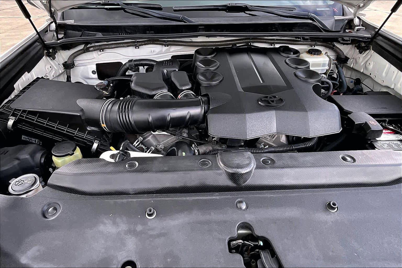 Used 2014 Toyota 4Runner SR5 Premium RWD image 32