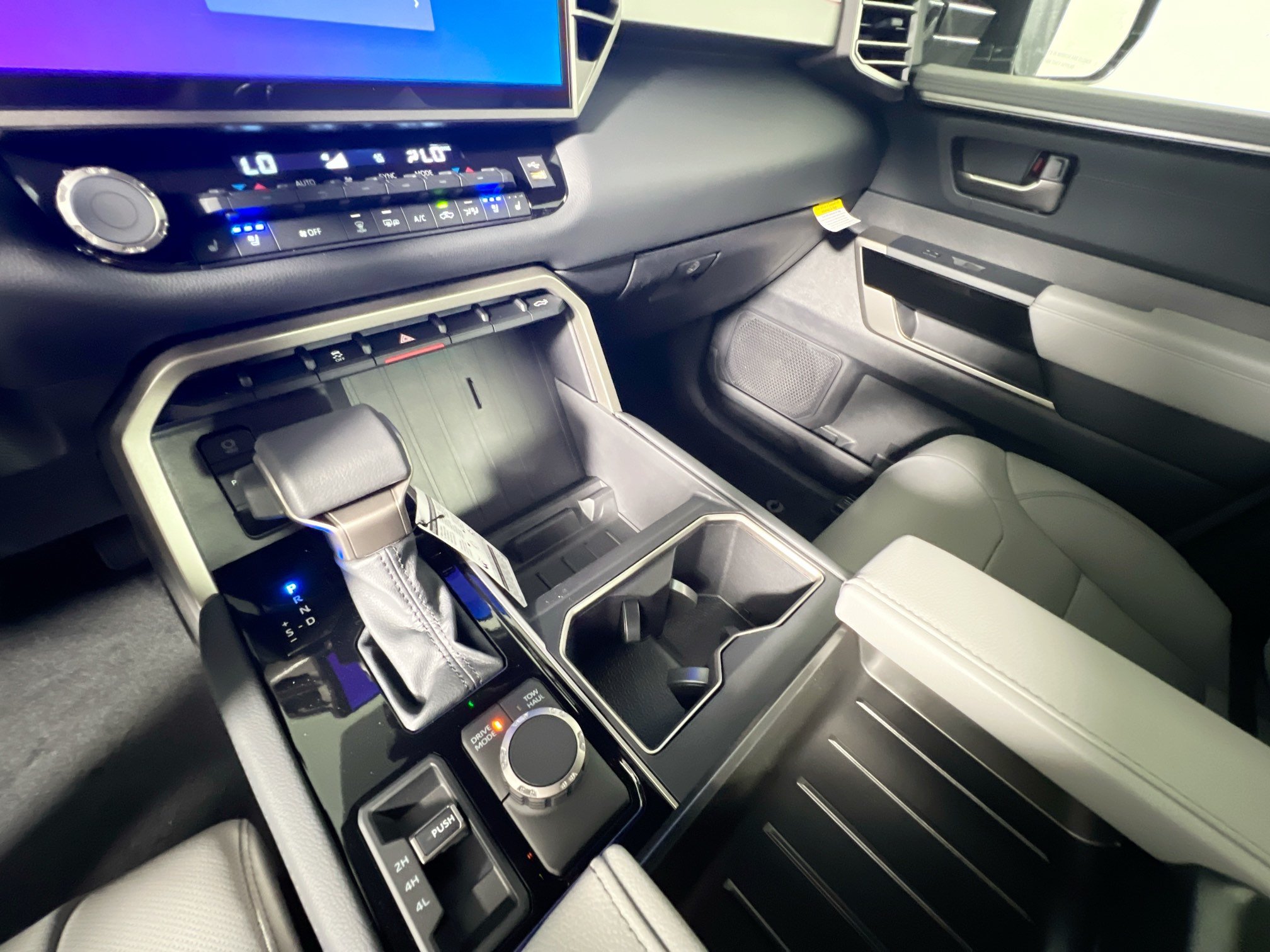 New 2026 Toyota Tundra Limited AWD/4WD image 25