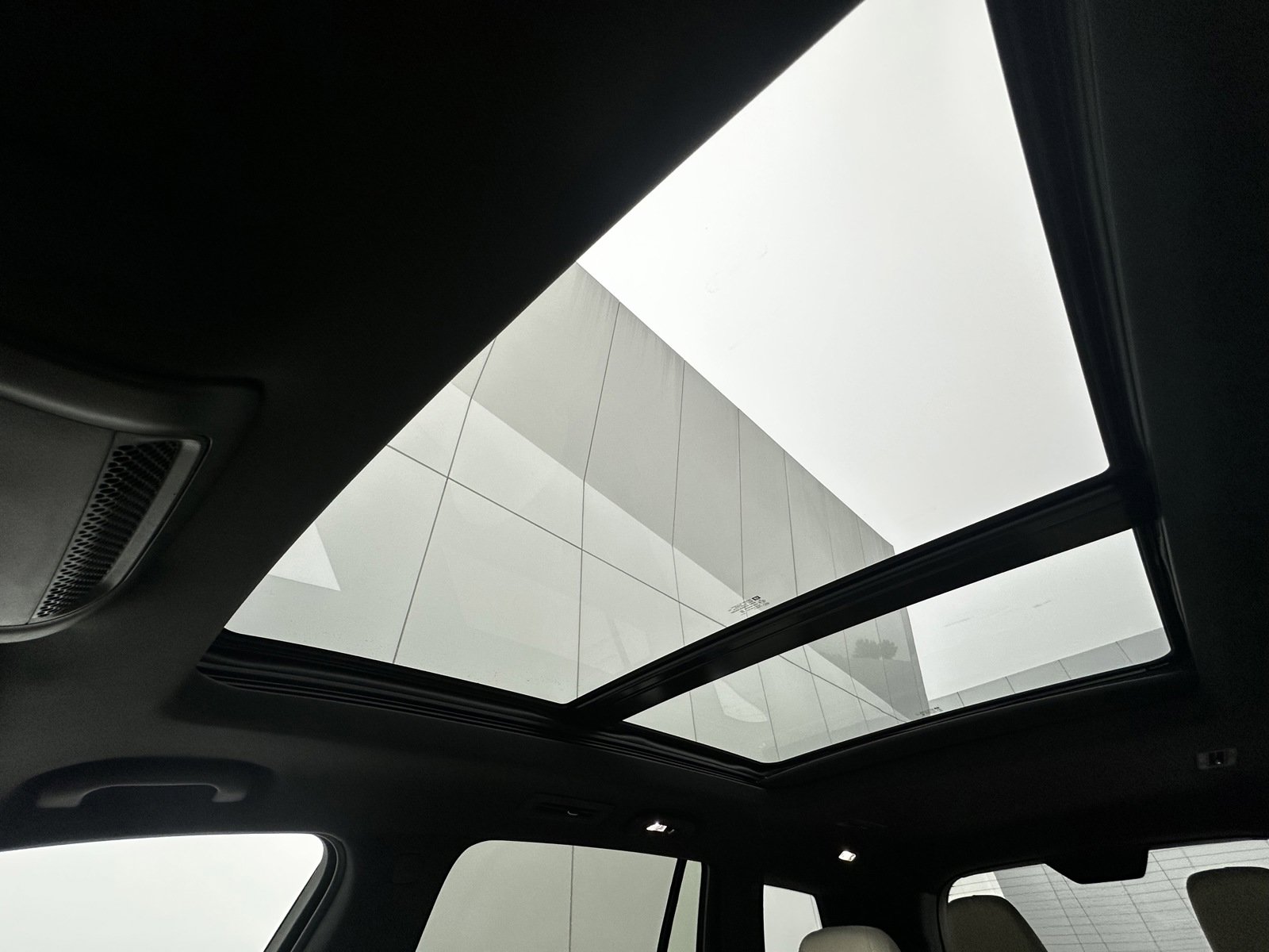 New 2025 Cadillac XT6 Sport w/ Technology Package image 14