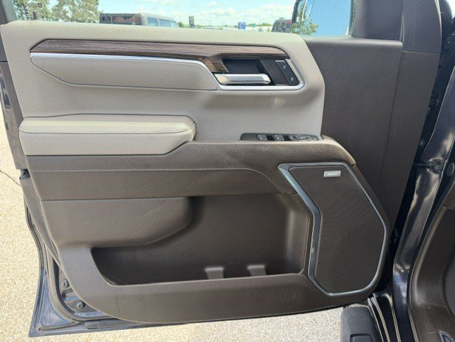 Used 2024 Chevrolet Silverado 1500 LT Trail Boss w/ Convenience Package II AWD/4WD image 11