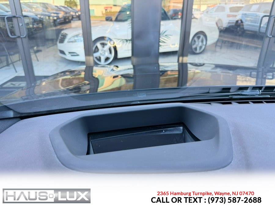 Used 2020 BMW 540i xDrive w/ M Sport Package AWD/4WD image 34