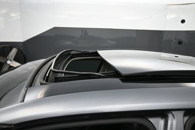 Used 2022 Nissan Maxima Platinum w/ Sport Mat Group FWD image 24