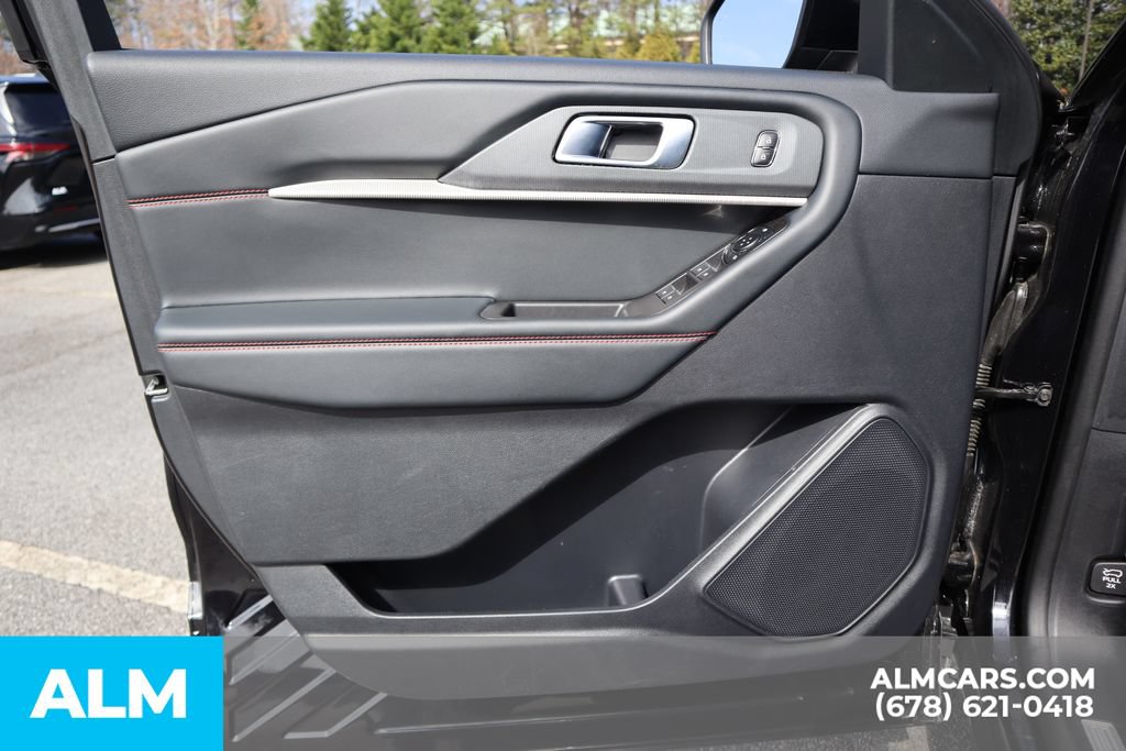 Used 2025 Ford Explorer ST-Line AWD/4WD image 14