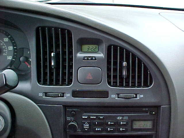 Used 2005 Hyundai Elantra GLS image 22