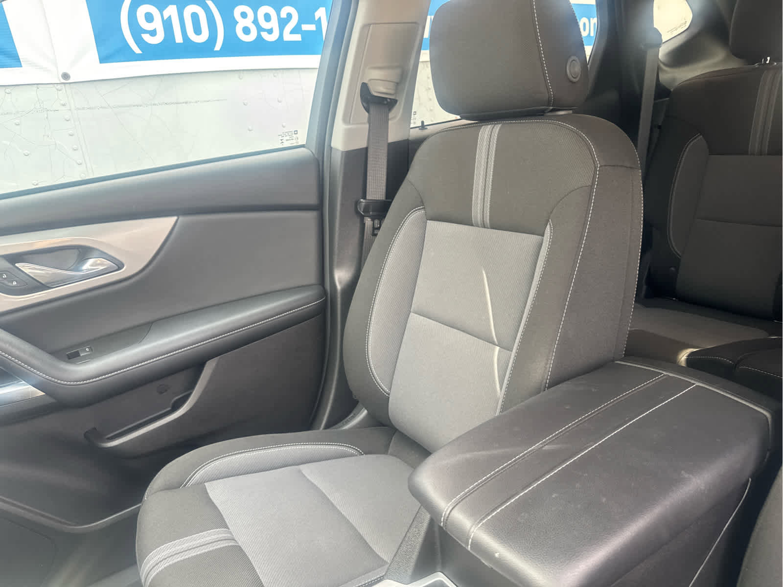 Used 2024 Chevrolet Blazer LT w/ Convenience Package FWD image 32