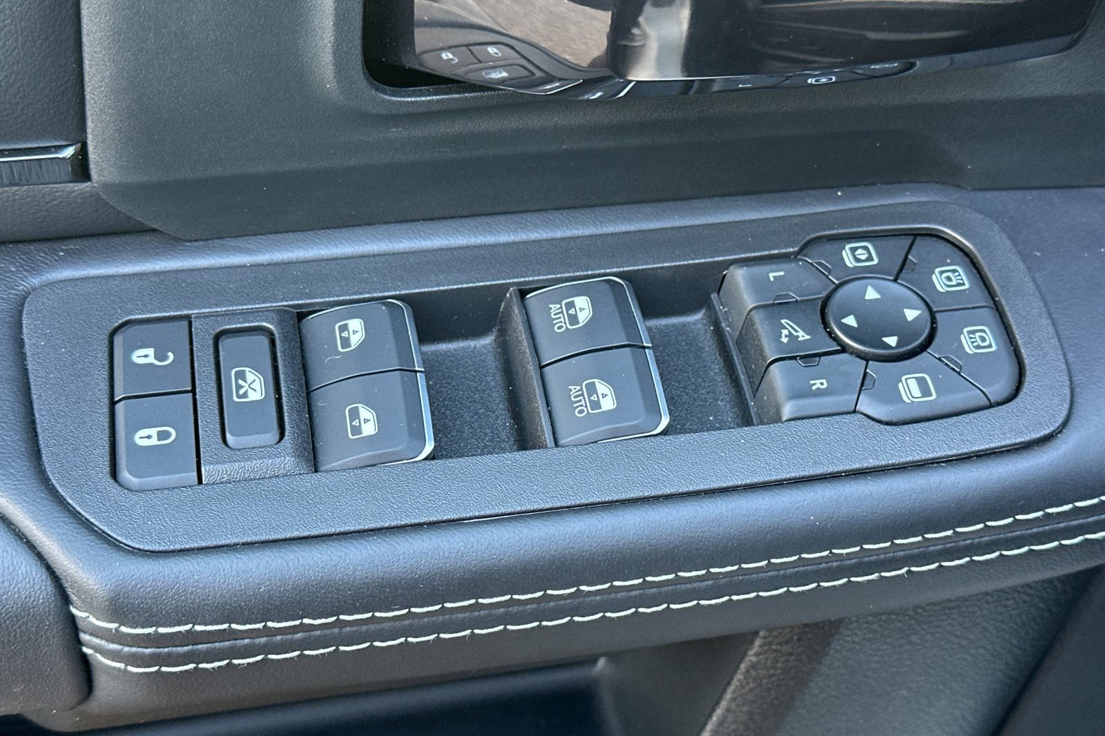 Used 2025 RAM 2500 Rebel w/ Rebel Level 2 Equipment Group image 11