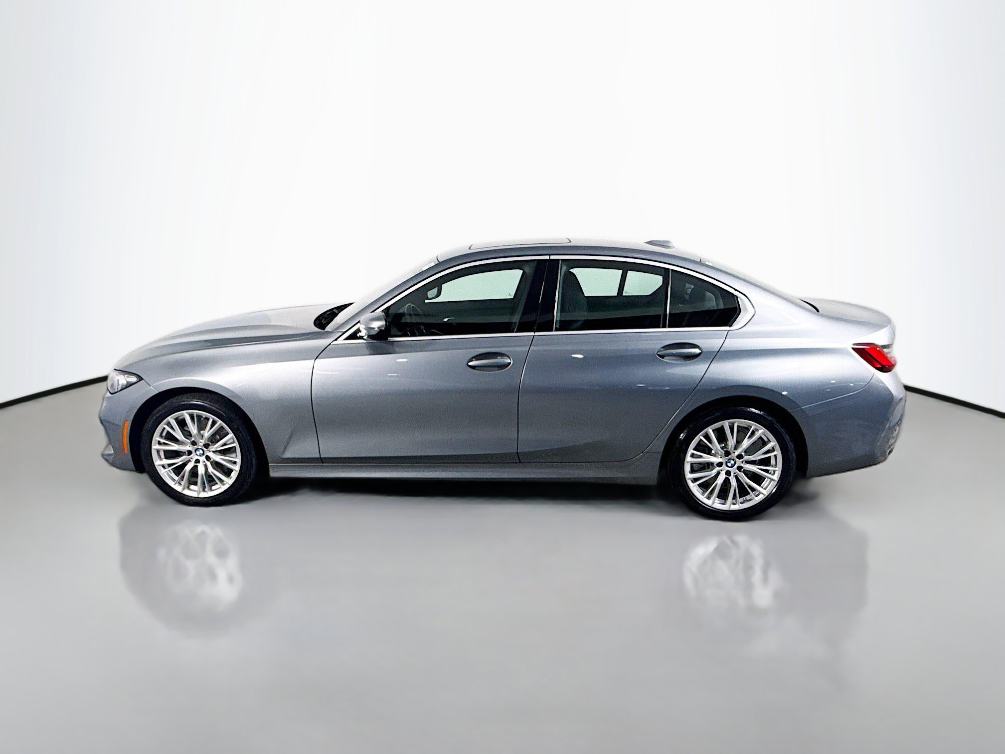 Used 2024 BMW 330i Sedan w/ Convenience Package image 6