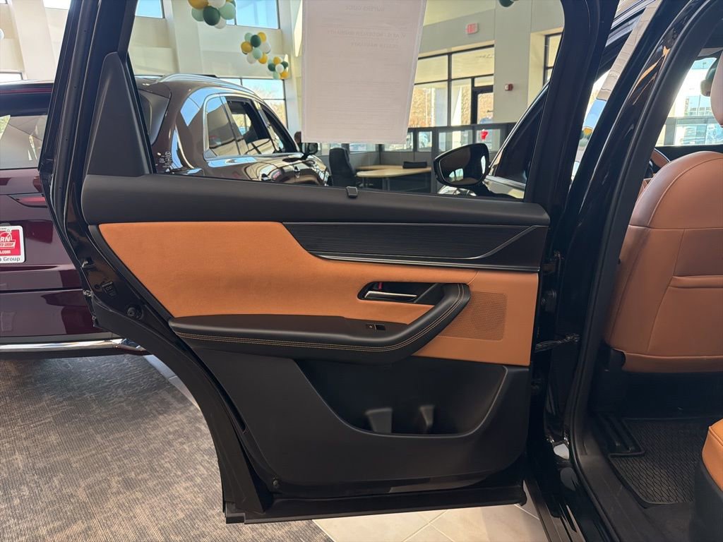 Used 2025 MAZDA CX-70 3.3 Turbo S w/ Premium Plus image 15