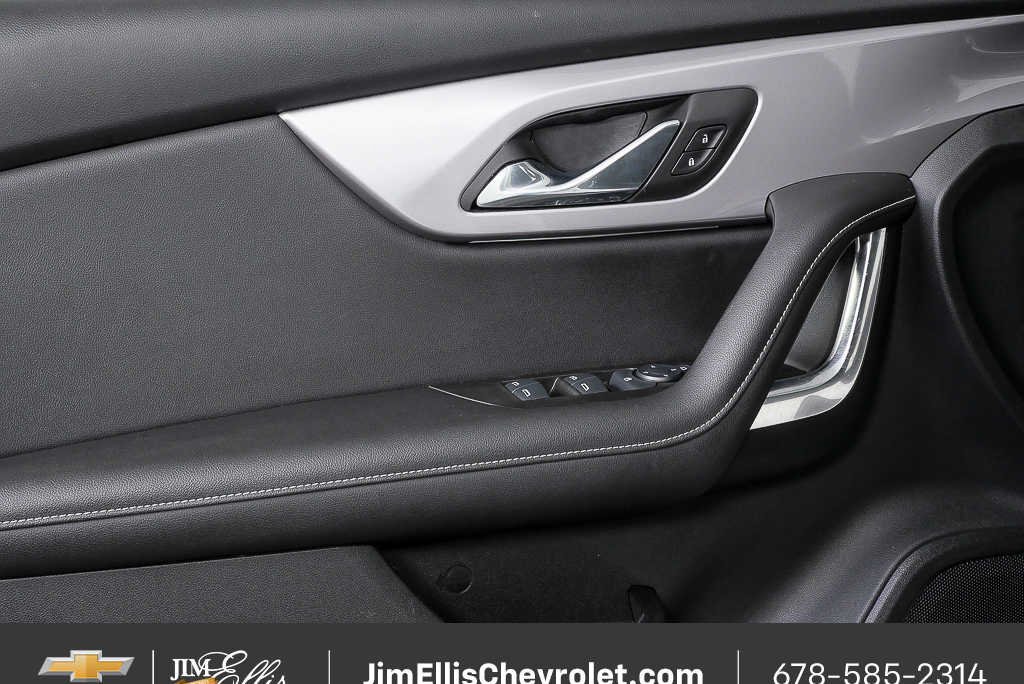 Certified 2025 Chevrolet Blazer LT FWD image 6