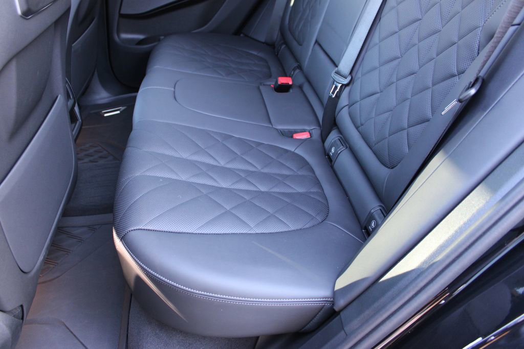 Used 2024 BMW X5 xDrive40i w/ Premium Package image 24